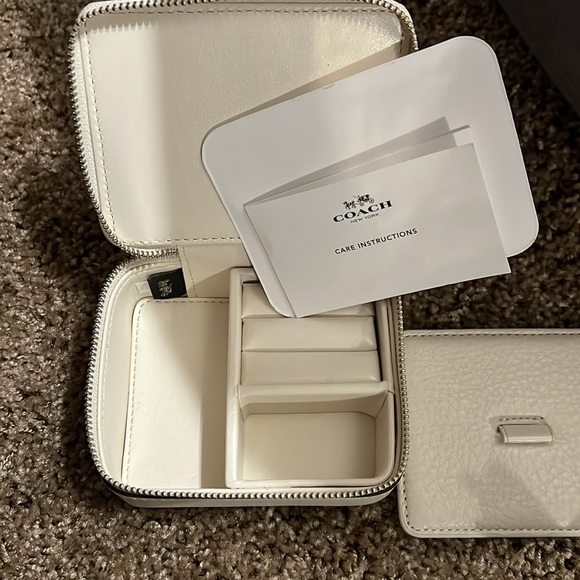 Authentic Coach Motif jewelry box.  NWT. - Picture 3 of 3
